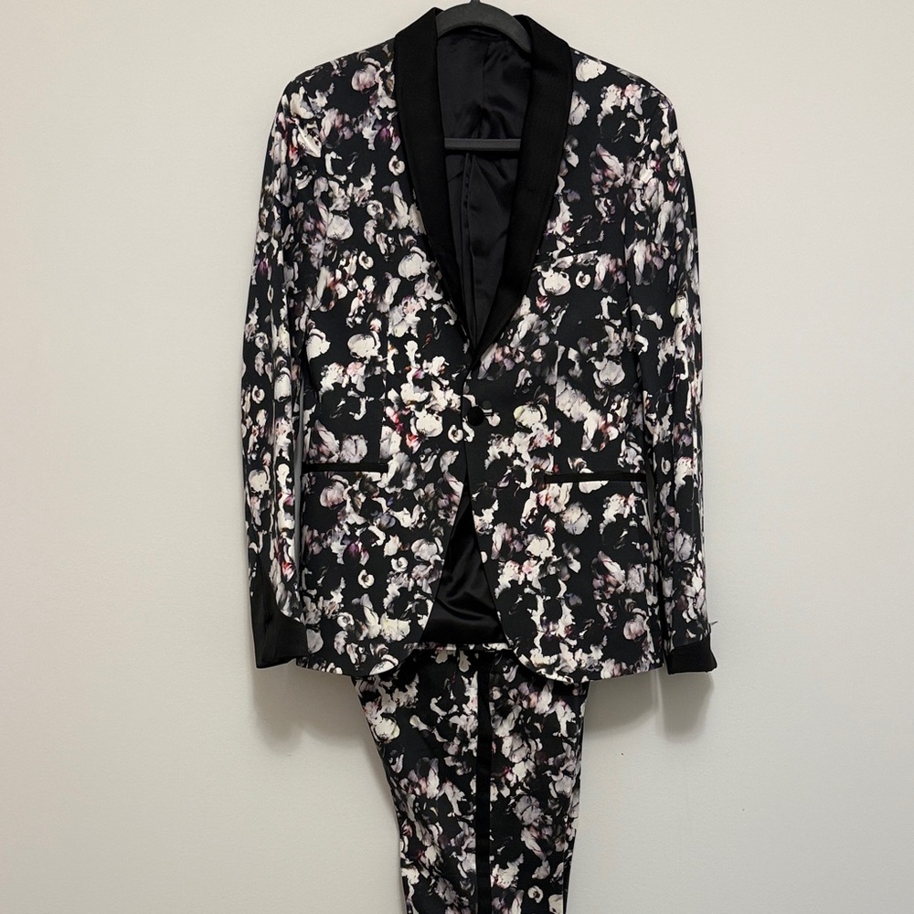 Top man Floral Black Tuxedo